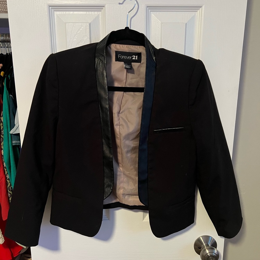 Cropped Black Blazer